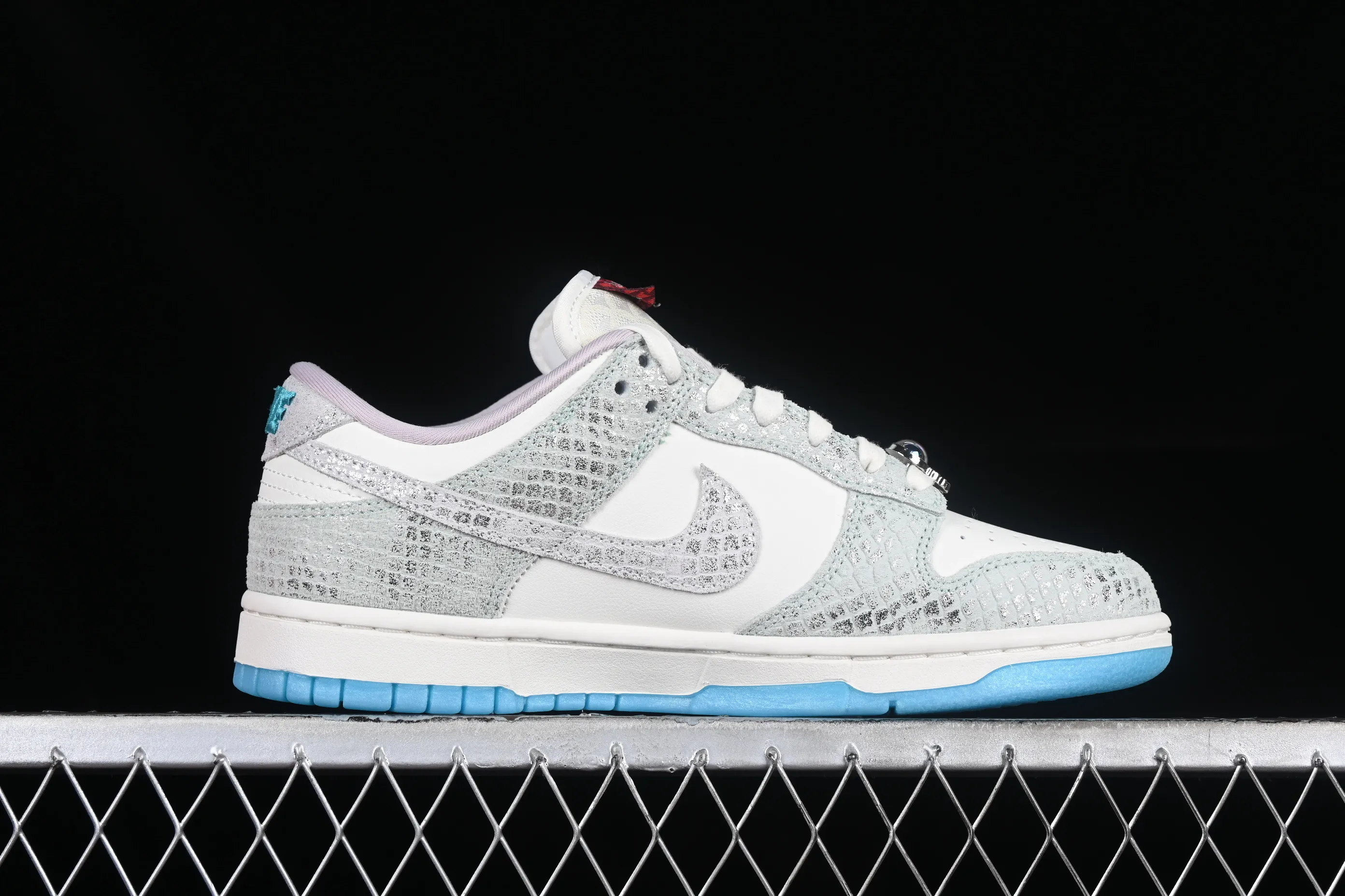 All categories Nk SB Dunk series Nk SB Dunk Low low-top sneakers Nk Dunk Low 2024 Year of the Dragon customized SB low-top casual sneakers FZ5065-111